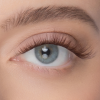 Blaue Augen und Fantasiewimpern