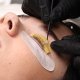 Das Lash Lift Kit wird angewendet